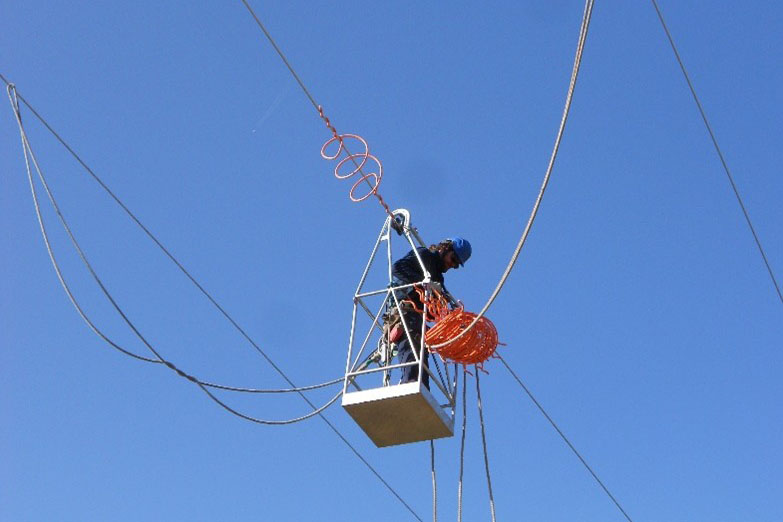 DIRECCIÓN AMBIENTAL EN FASE DE OBRA DE LA CONSTRUCCION DE UNA LINEA AEREA DE MEDIA TENSION