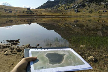 PROSPECCION DE PLANTAS ACUATICAS EN EL IBON DE PIERDRAFITA CON DRON